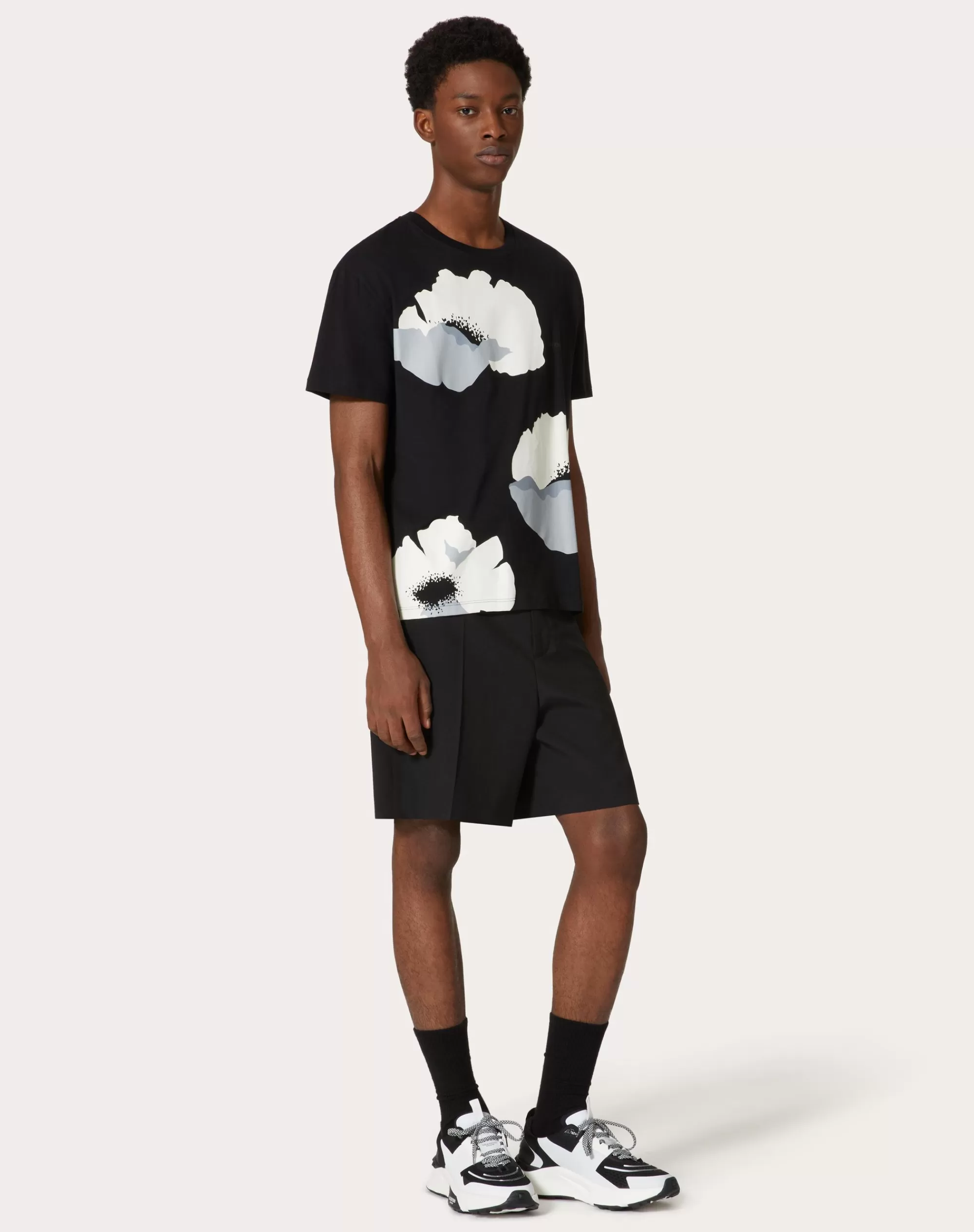 Valentino COTTON T-SHIRT WITH FLOWER PORTRAIT PRINT Black/gray Flash Sale