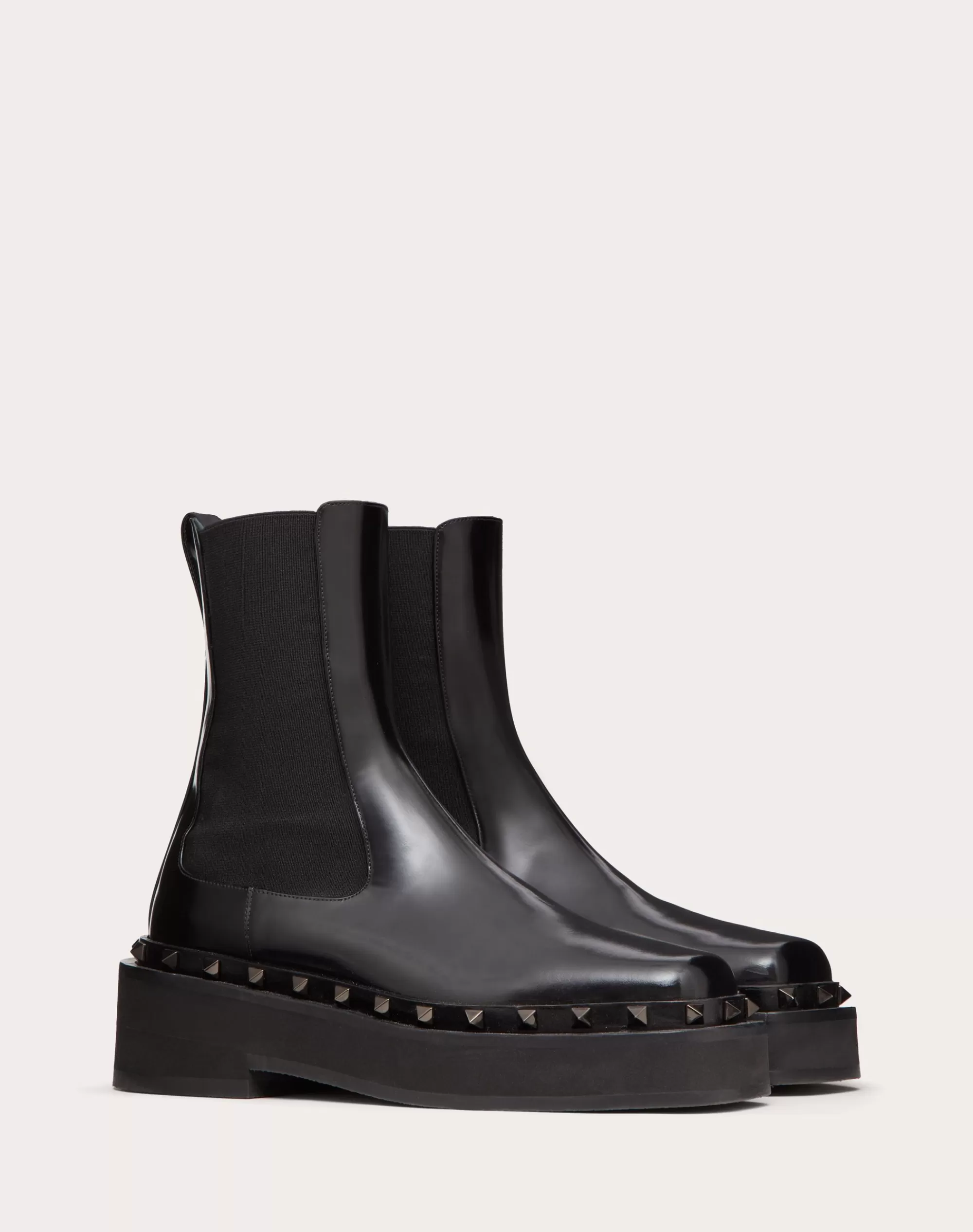 Valentino M-WAY ROCKSTUD BEATLE IN CALFSKIN WITH TONE-ON-TONE STUDS 50 MM Black Outlet