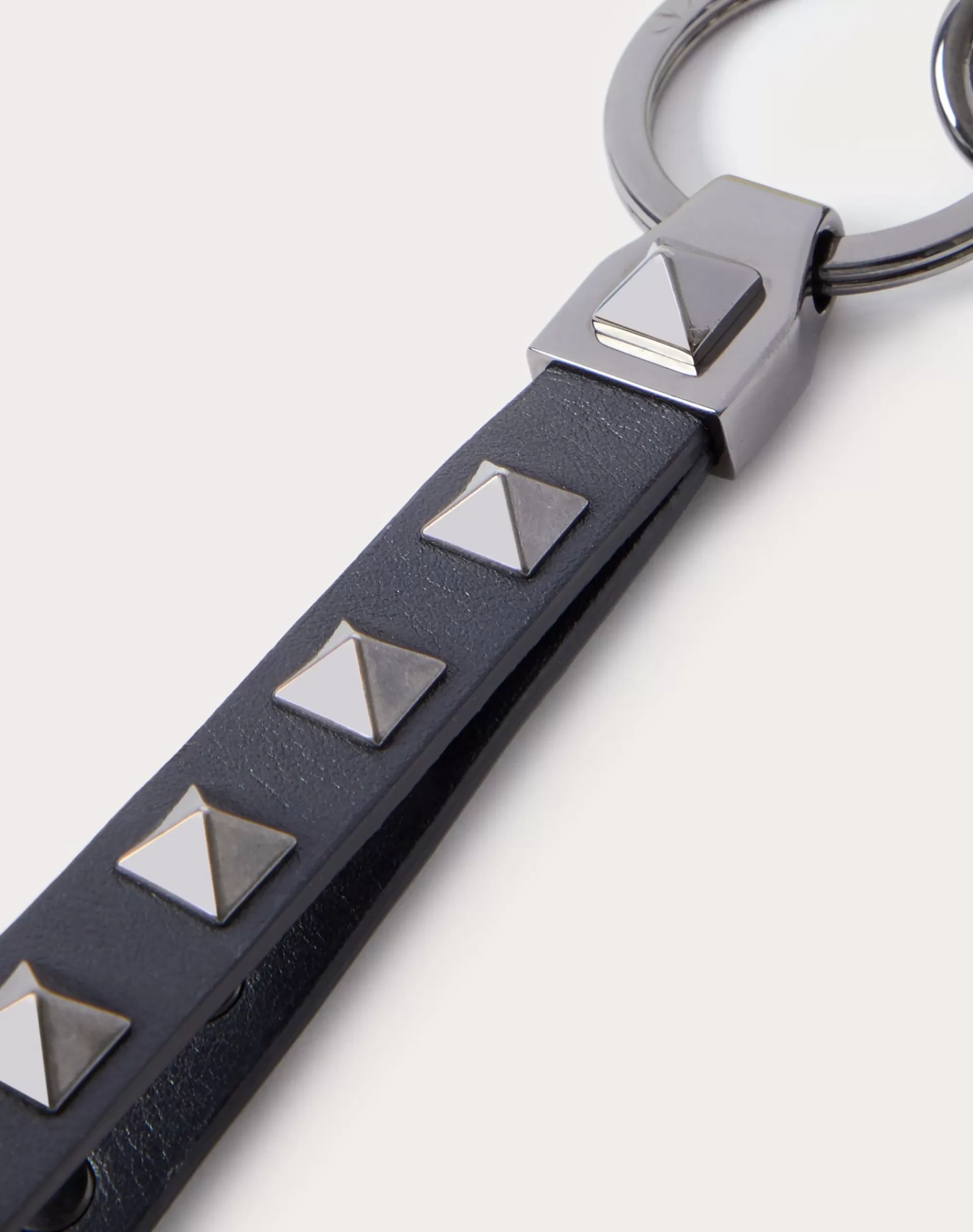 Valentino ROCKSTUD KEYCHAIN Black Clearance