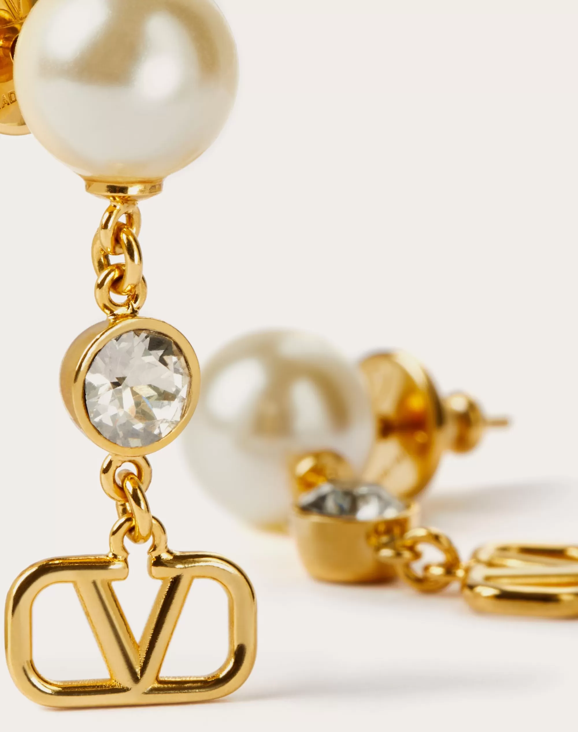 Valentino VLOGO SIGNATURE EARRINGS IN METAL, PEARL AND SWAROVSKI® CRYSTALS Gold Shop