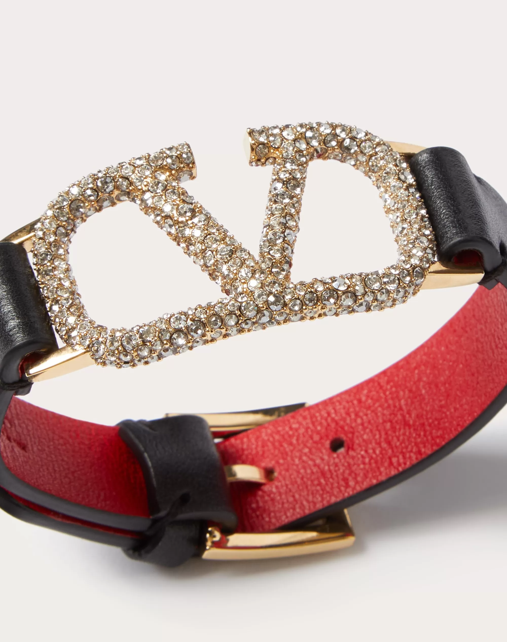 Valentino VLOGO SIGNATURE LEATHER BRACELET WITH SWAROVSKI® CRYSTALS Black/pureRed Clearance