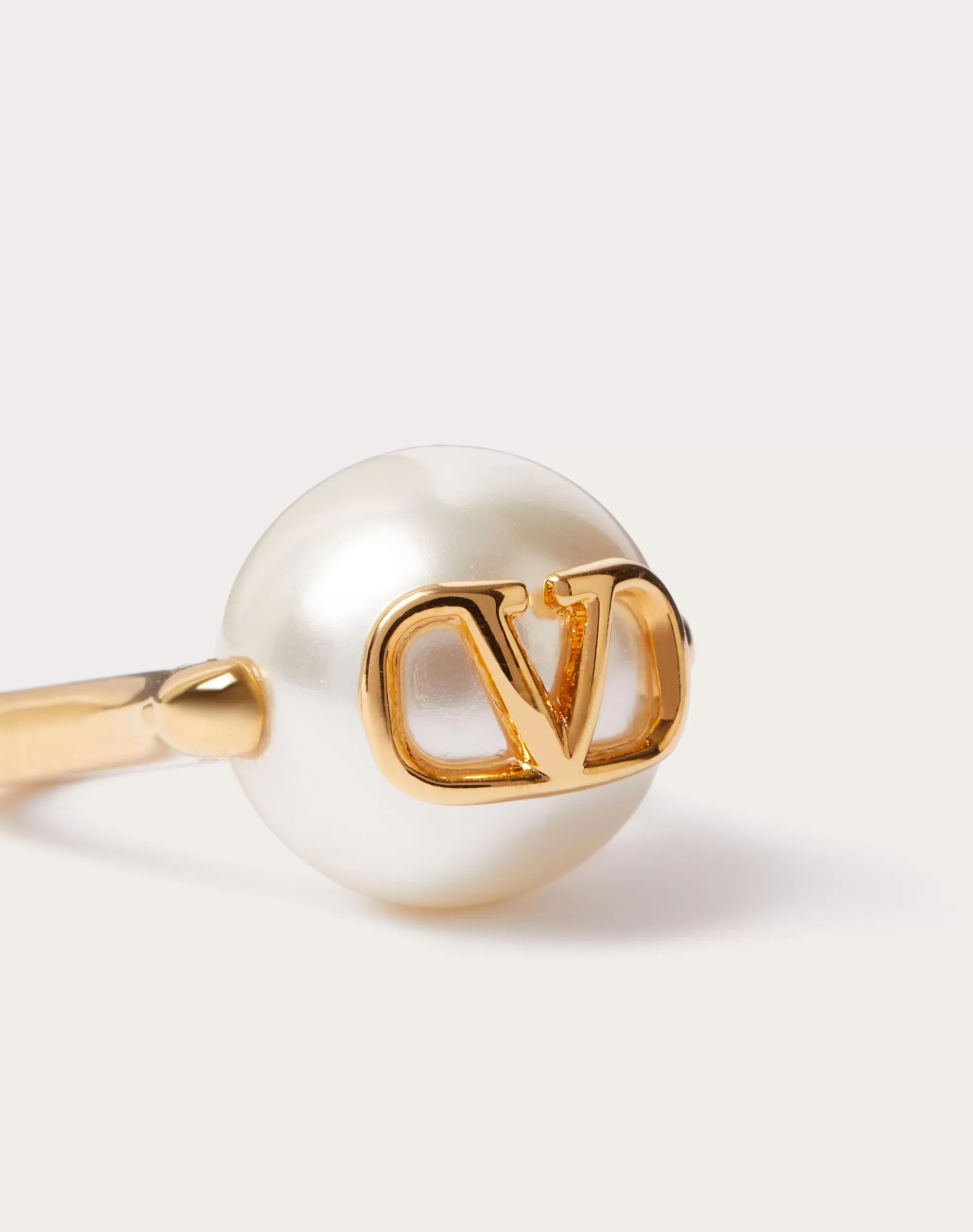 Valentino VLOGO SIGNATURE METAL AND RESIN RING Gold Flash Sale