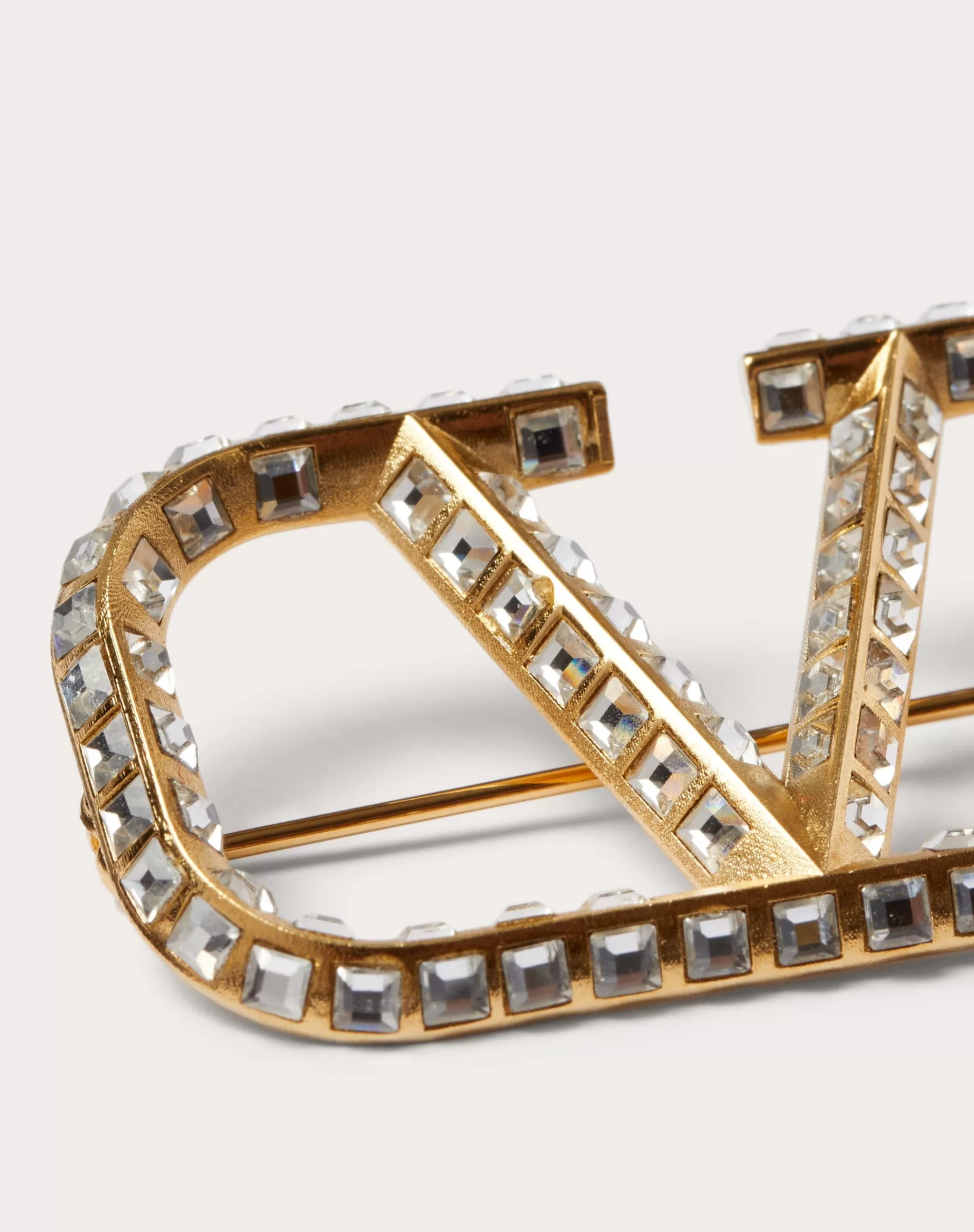 Valentino VLOGO SIGNATURE METAL BROOCH WITH SWAROVSKI® CRYSTALS Gold/crystal Clearance